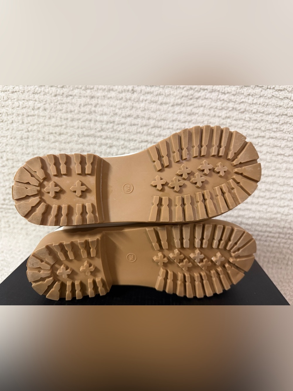 Cushionaire  Memory foam White Loafers with Gold Bit Detail - Picture 6 of 8
